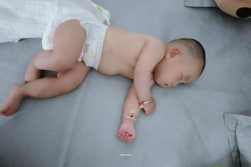 借卵生子机构宝宝身高体重